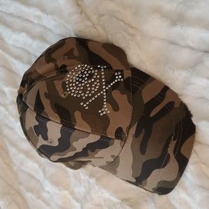 *NWT Camo Ladies Ball Cap with Rhinestone Skull. One size Fits Most